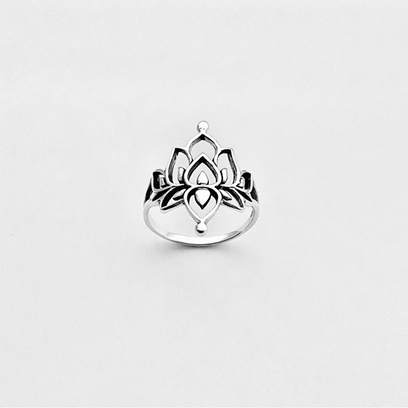 Sterling Silver Thin Vintage Style Lotus Flower Ring, Silver Rings, Yoga Jewelry - Picture 5 of 12